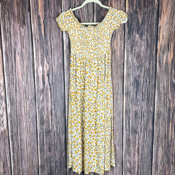 Urban Outfitters Floral Dress- Medium - Picture 6 of 11